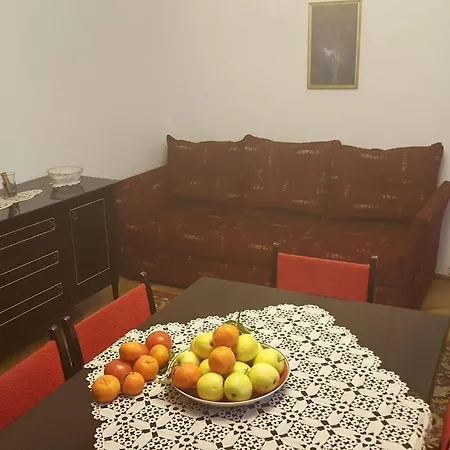 2 Apartment *